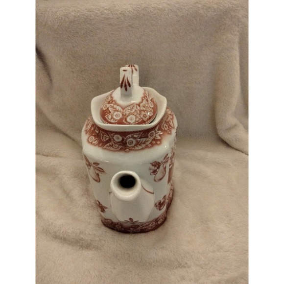 Godinger Porcelain Pear Pink White Teapot - Picture 4 of 7